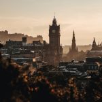 Calton Hill, Edimburgo, Escocia / Foto: Adam Wilson (unsplash)