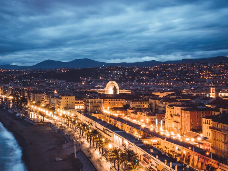 Promenade des anglais, Niza, Francia / Foto: Joachim Lesne (unsplash)