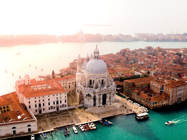 Venecia, Italia / Foto: Candre Mandawe (unsplash)