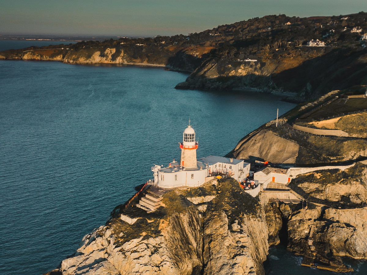 Baily Lighthouse, Howth, Dublin, Ireland / Foto: Paul Costello (unsplash)