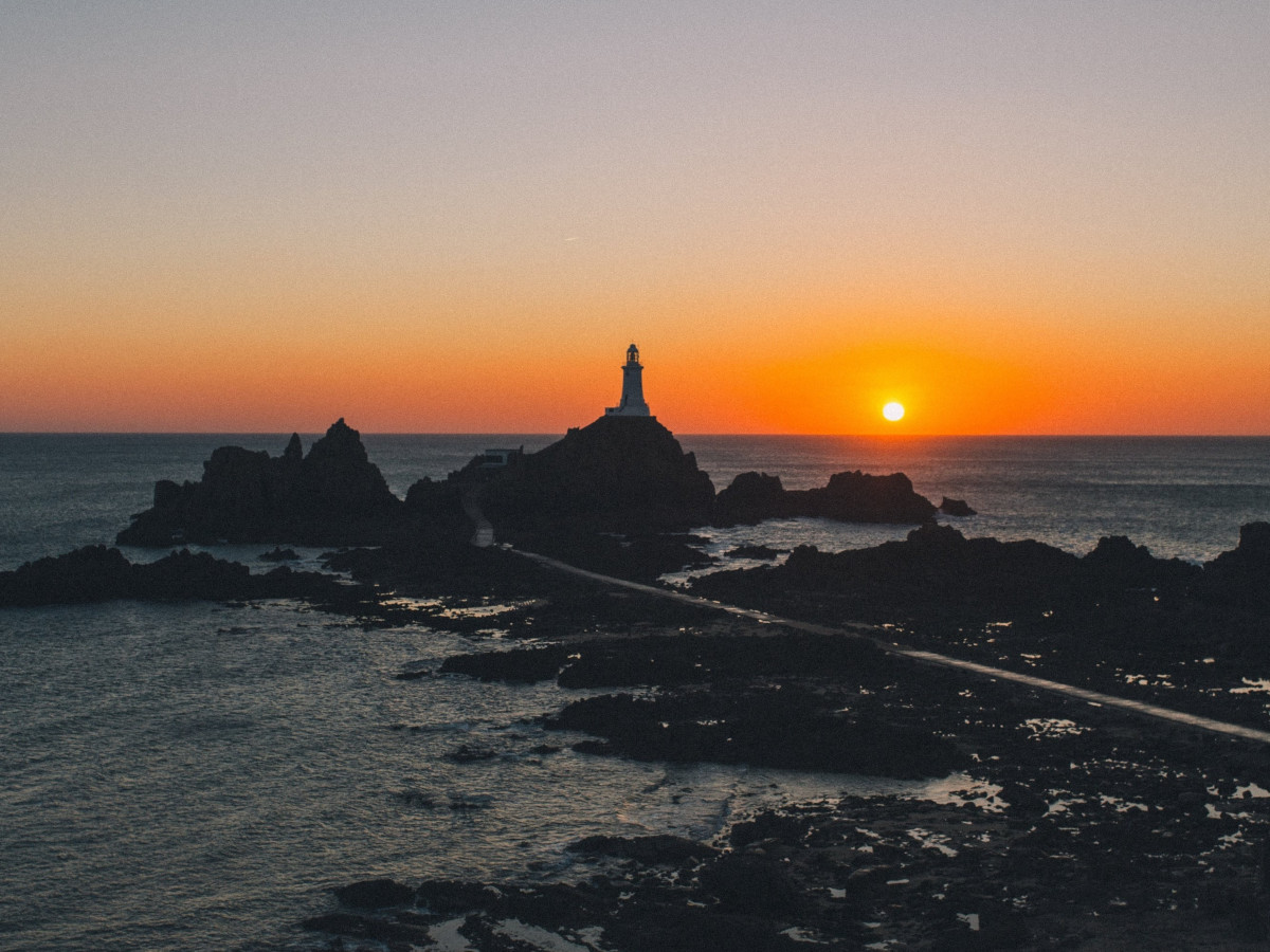 Jersey Les Creux, Jersey, Reino Unido / Foto: Charlie Firth (unsplash)