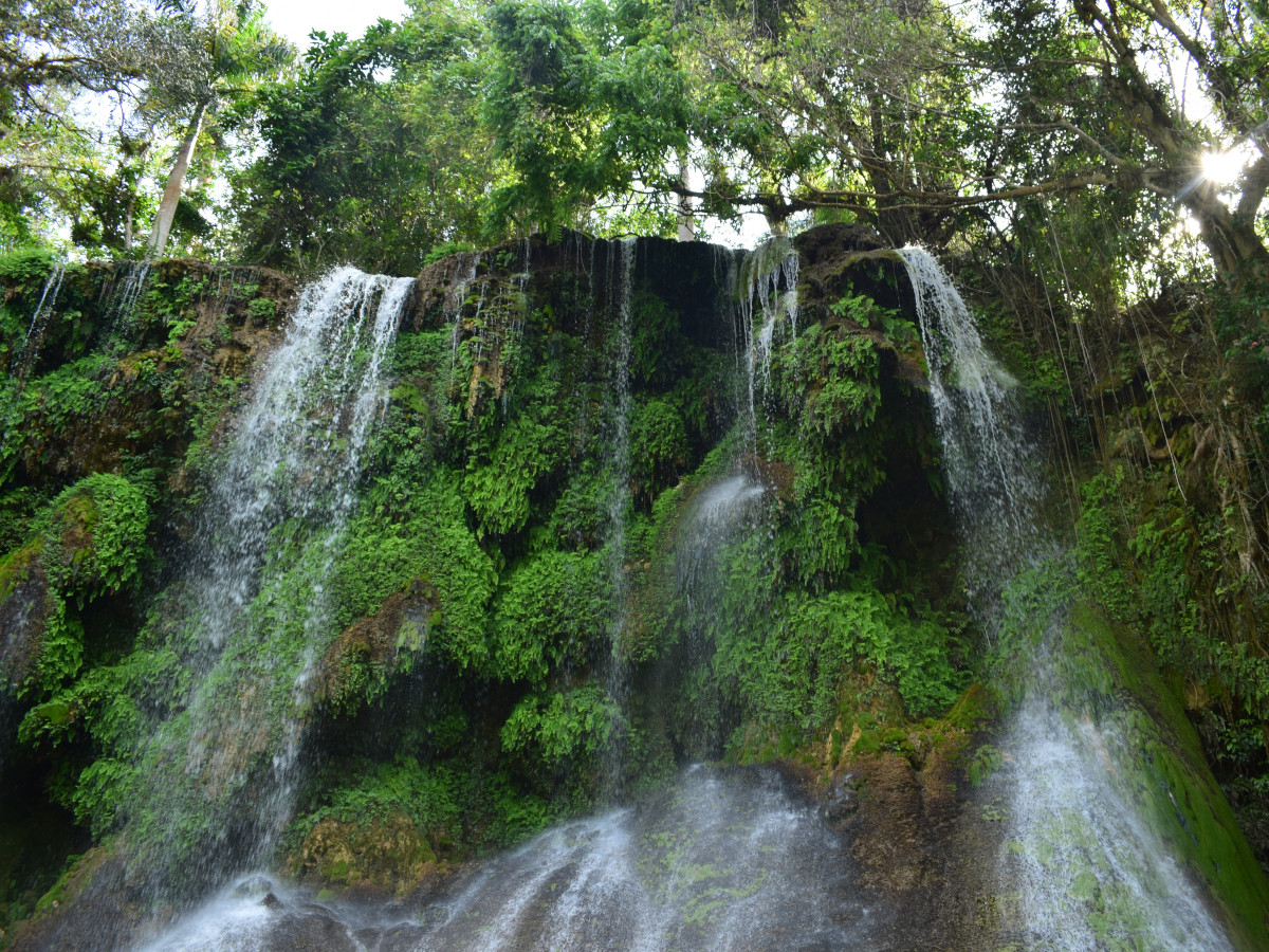 Cascadas El Nicho , Cienfuegos, Cuba / Foto: Oscar Ardevol (unsplash)