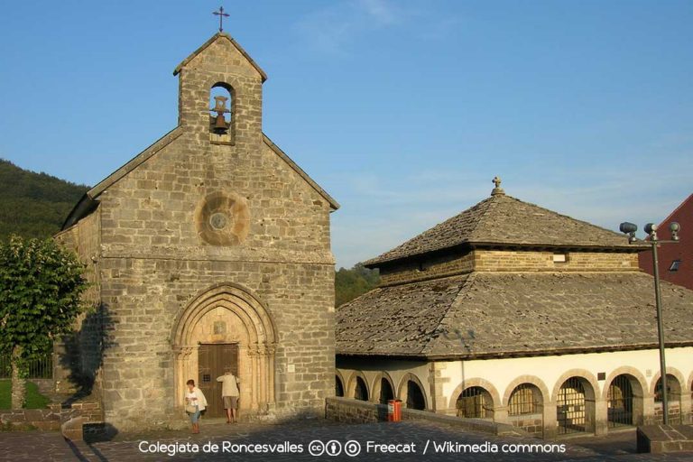 Colegiata de Roncesvalles / Foto: Freecat [CC-BY-2.0] Wikimedia Commons