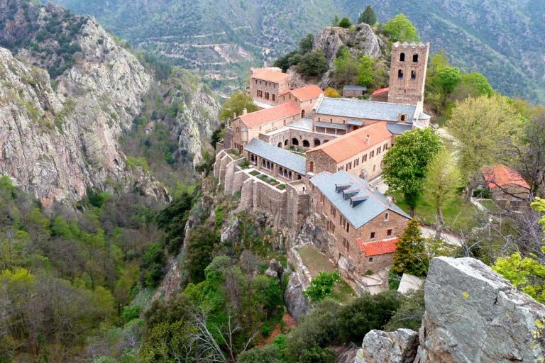 Abadía de San Martín del Canigó