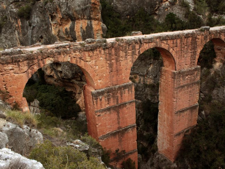 Acueducto de Peña Cortada / Foto: Falconaumanni, CC BY-SA , via Wikimedia Commons