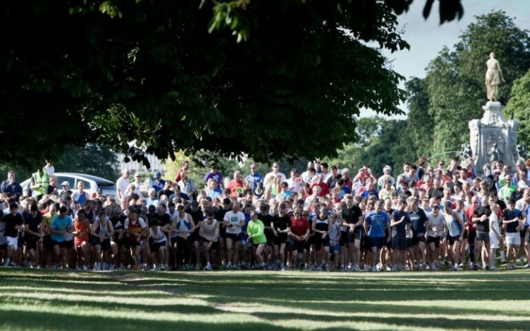 ¿Qué es parkrun?  Una guía rápida del evento de carrera para todos